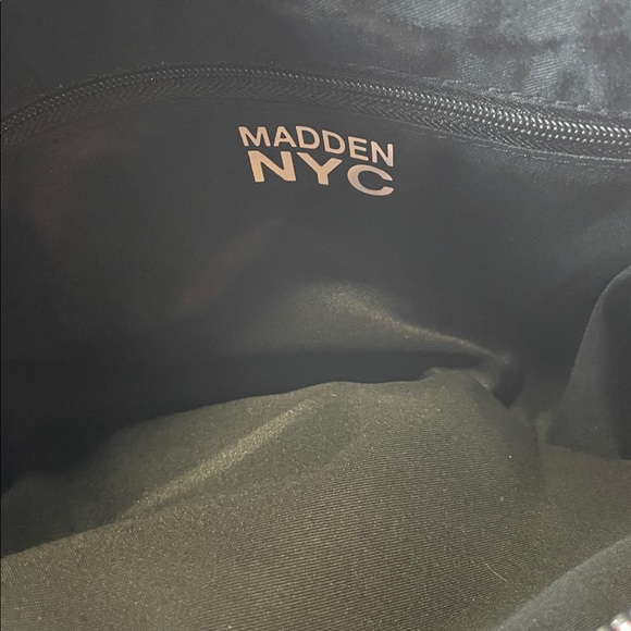 Madden NYC Orange Nylon Shoulder Bag Chain Strap Crossbody w Mini Pouch - Picture 9 of 10